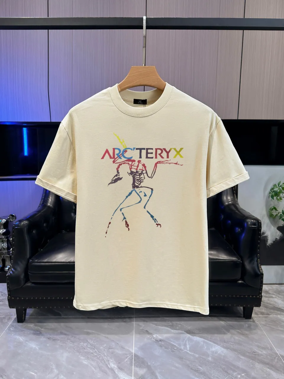 ARC`TERYX 2026 Classic T ， Breathable ， ， ！ Same Style ：White Black Gray Size：S M L XL